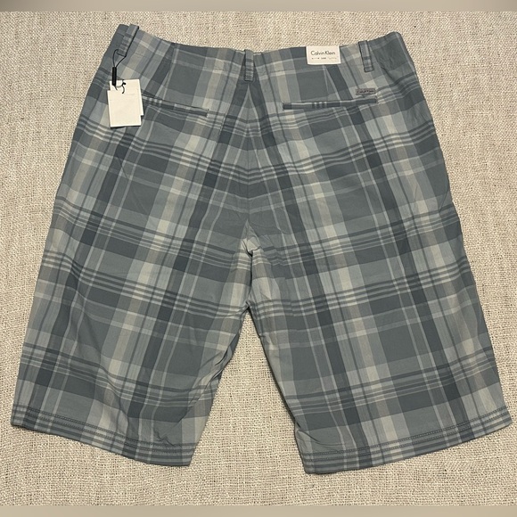 NWT Men’s Calvin Klein Shorts - Picture 4 of 4